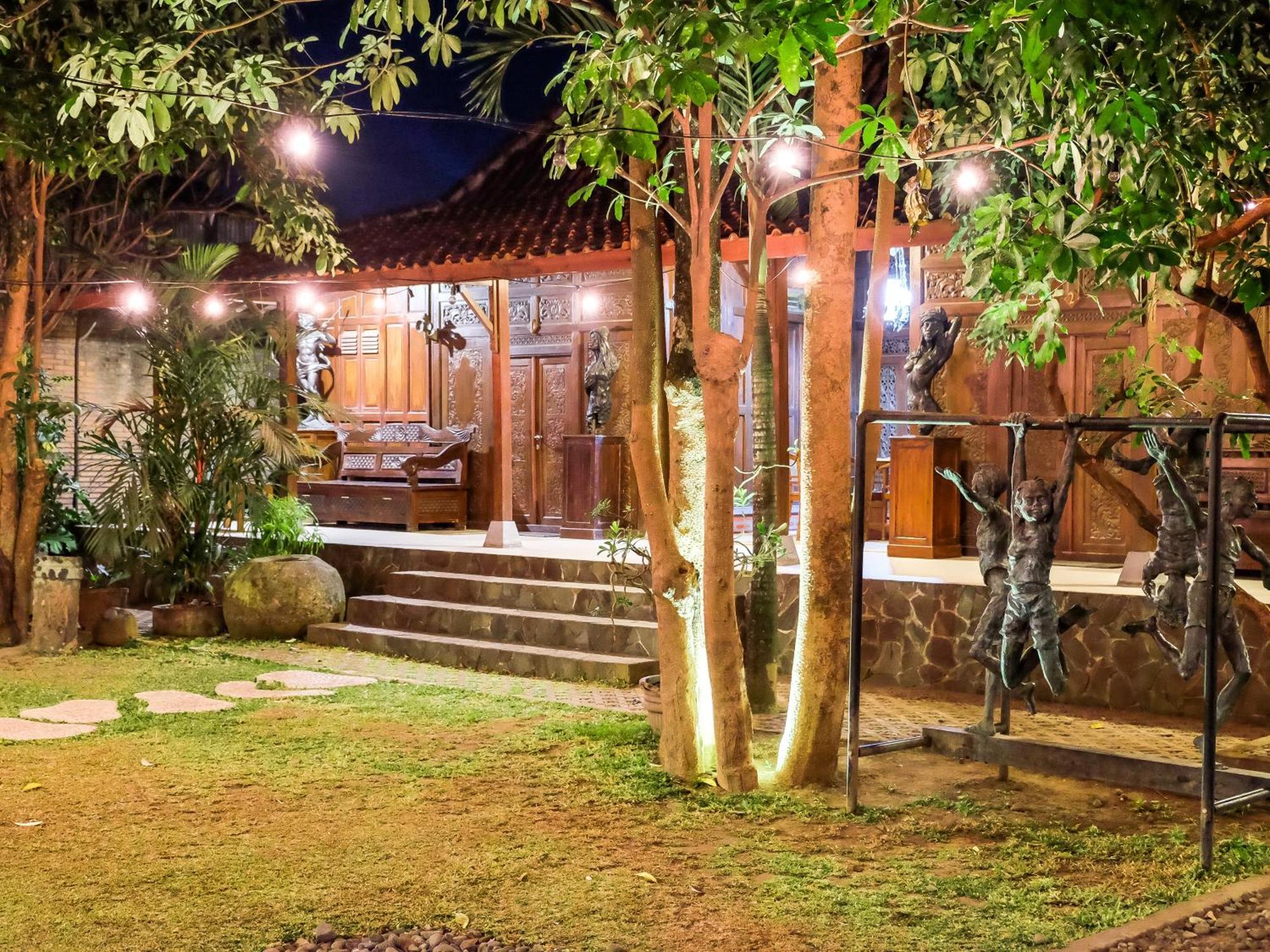 Pendhapa Art Space - Pas Limasan Homestay Prawirotaman 外观 照片