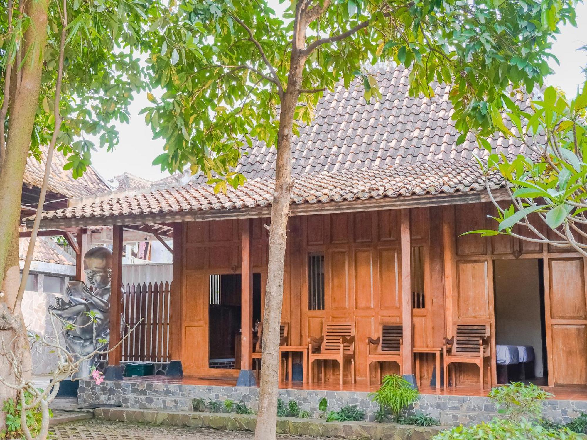 Pendhapa Art Space - Pas Limasan Homestay Prawirotaman 外观 照片